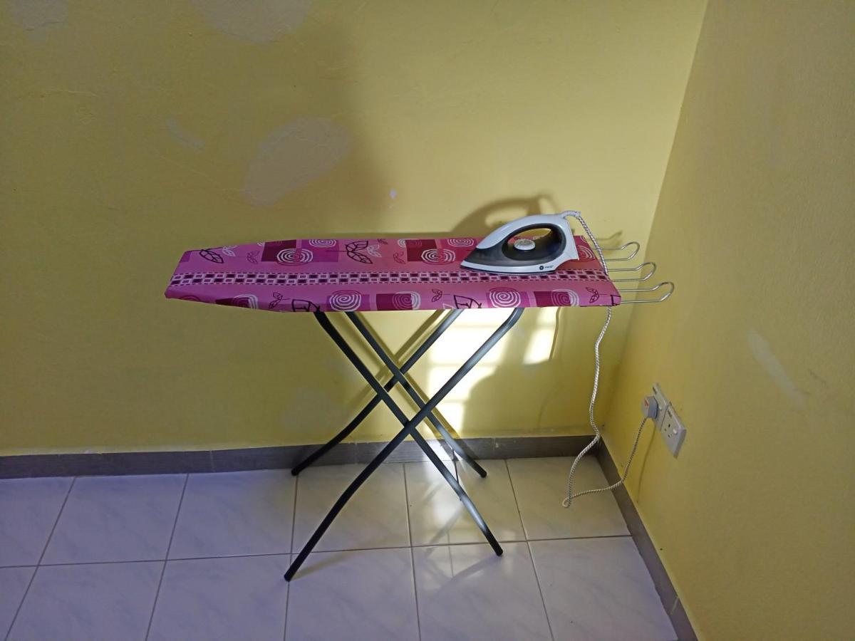 Holiday Home Bagan Lalang 5 Aircon カンポン・バガン・ララン エクステリア 写真